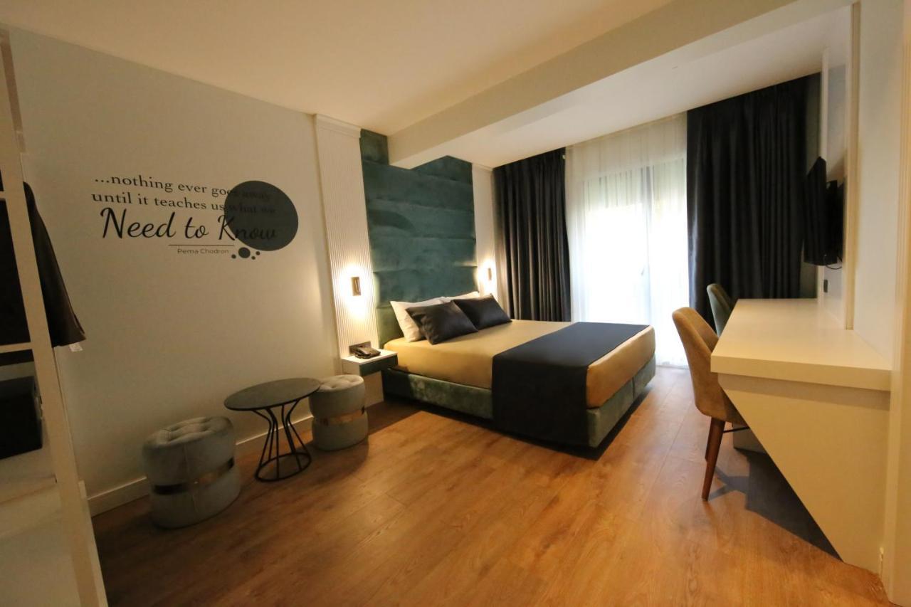 Axu Airport Hotel Arnavutkoy Luaran gambar A room at the hotel