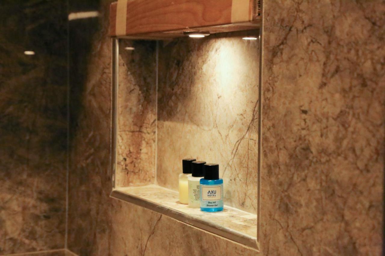 Axu Airport Hotel Arnavutkoy Luaran gambar A niche in a shower